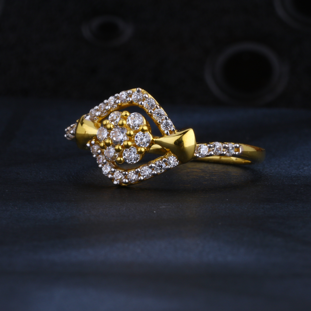 22KT Gold CZ Exclusive Ladies Ring LR1411