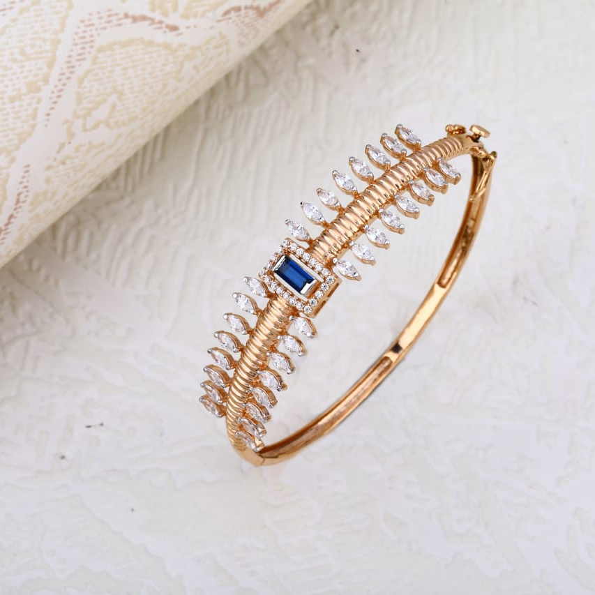 750 Rose Gold Ladies Kada bracelet RLKB329
