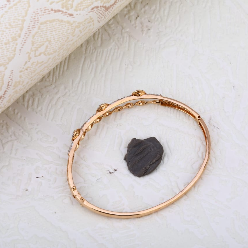 750 Rose Gold Ladies Fancy Kada Bracelet RLKB328 - Image 2