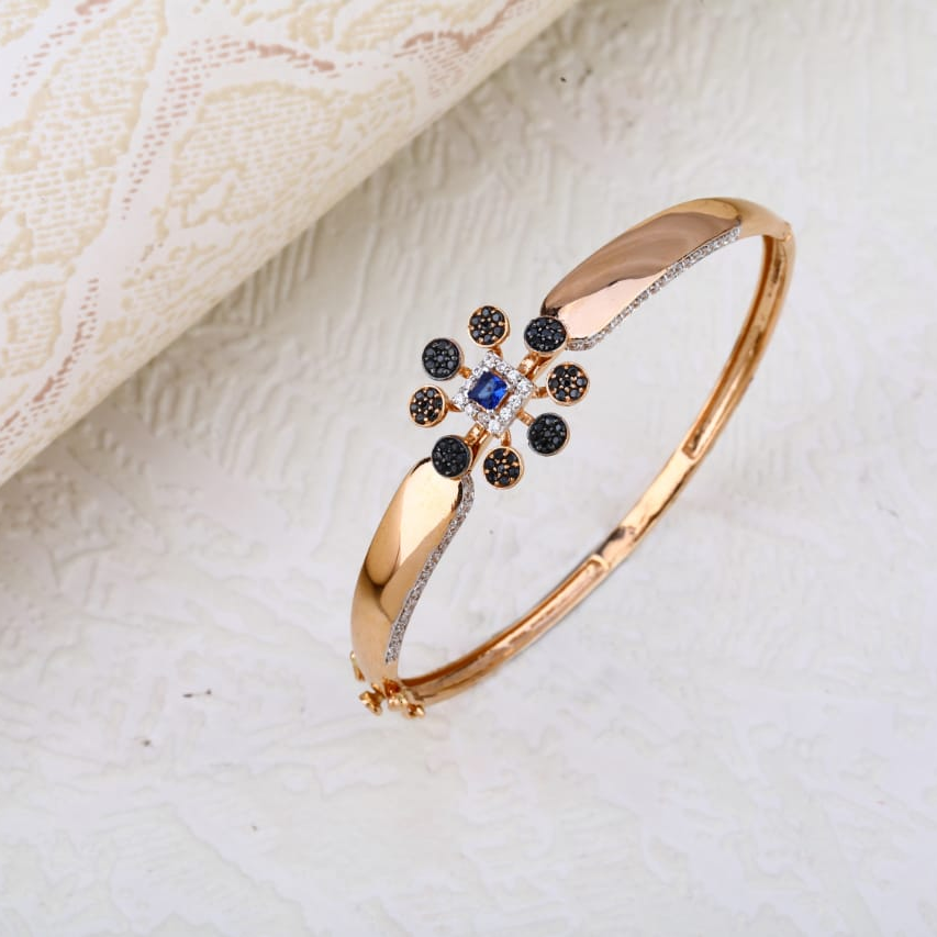 750 Rose Gold Ladies Stylish Kada Bracelet RLKB324