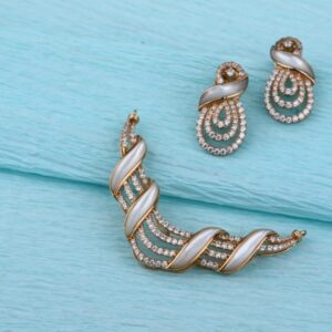 750 Rose Gold Mangalsutra Designer Pendant RMPN152