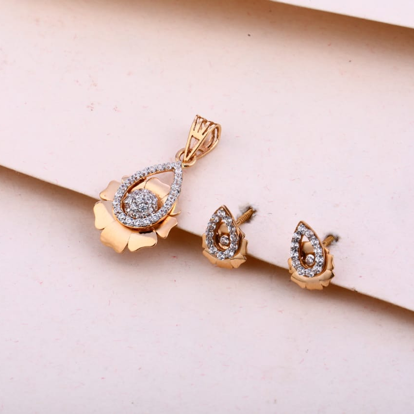 18KT Rose Gold Ladies Gorgeous Pendant Set RPS184