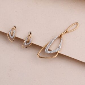750 Rose Gold Ladies Designer Pendant Set RPS195