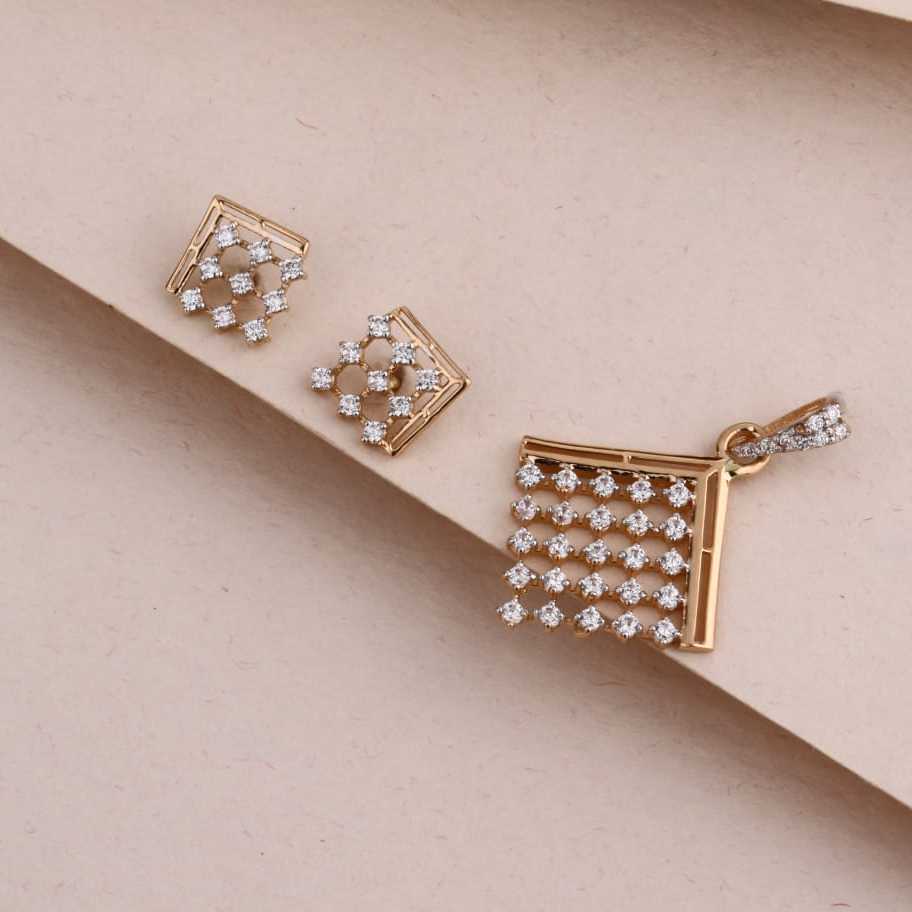750 Rose Gold Ladies Designer Pendant Set RPS180