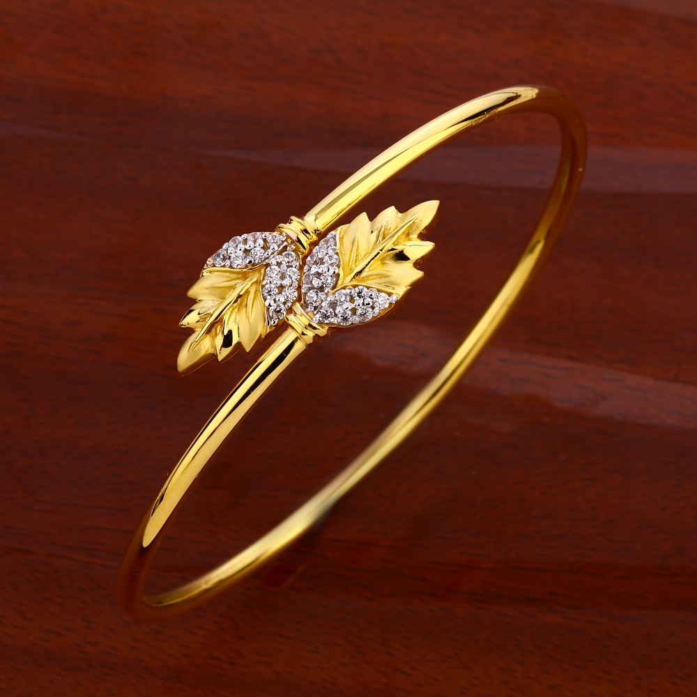 18CT CZ Women's Designer Hallmark  Kada Bracelet LKB180