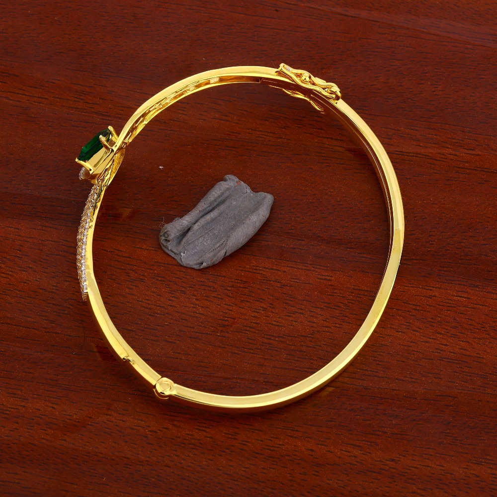 18KT Women's CZ Gorgeous Gold Kada Bracelet LKB166 - Image 2