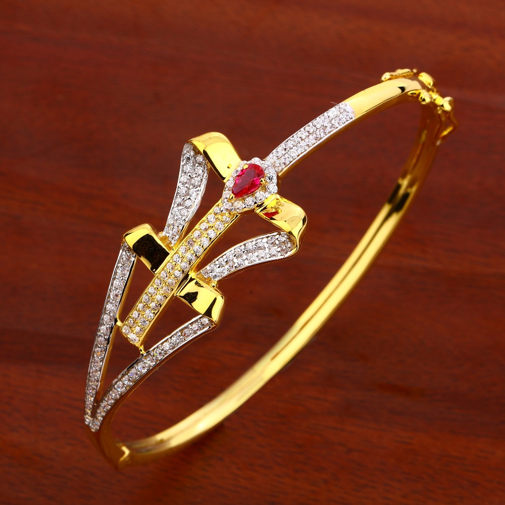 18KT Ladies Gold Classic Hallmark Kada Bracelet LKB153
