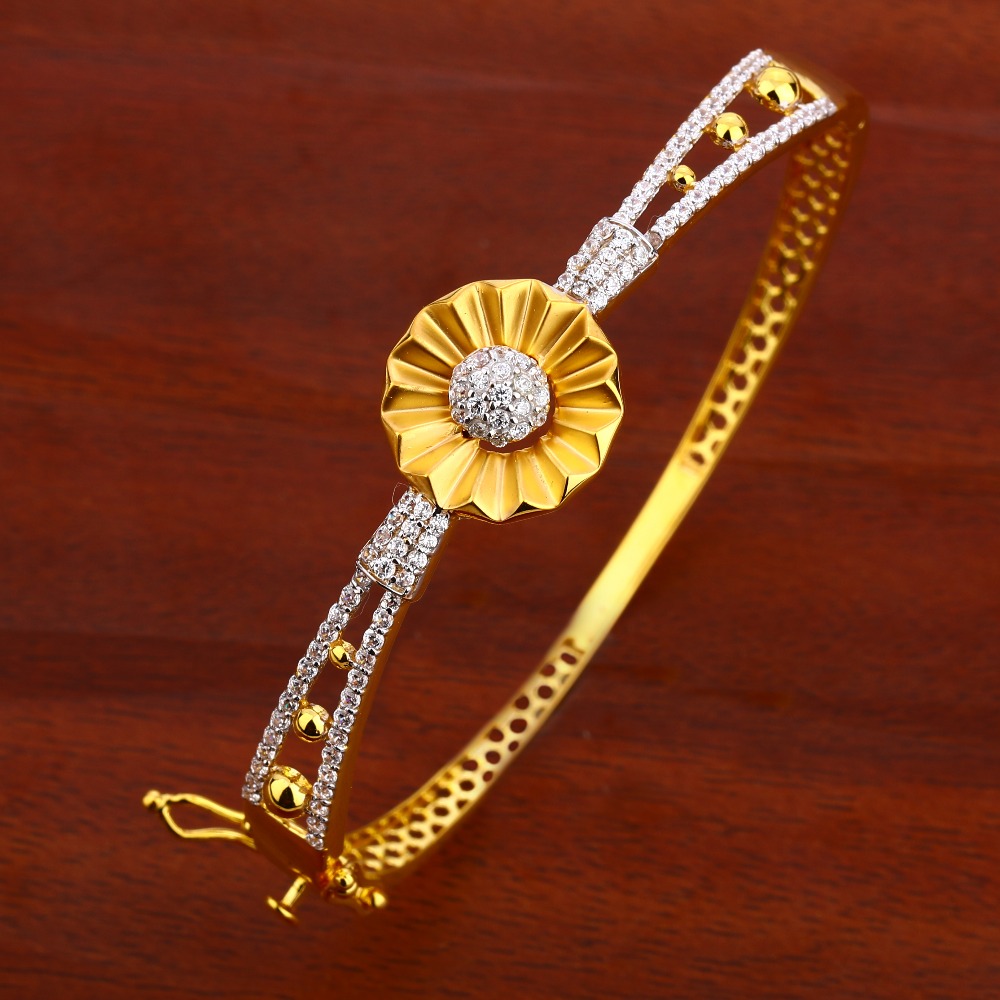 750 Gold Womens Delicate Hallmark Kada Bracelet LKB139