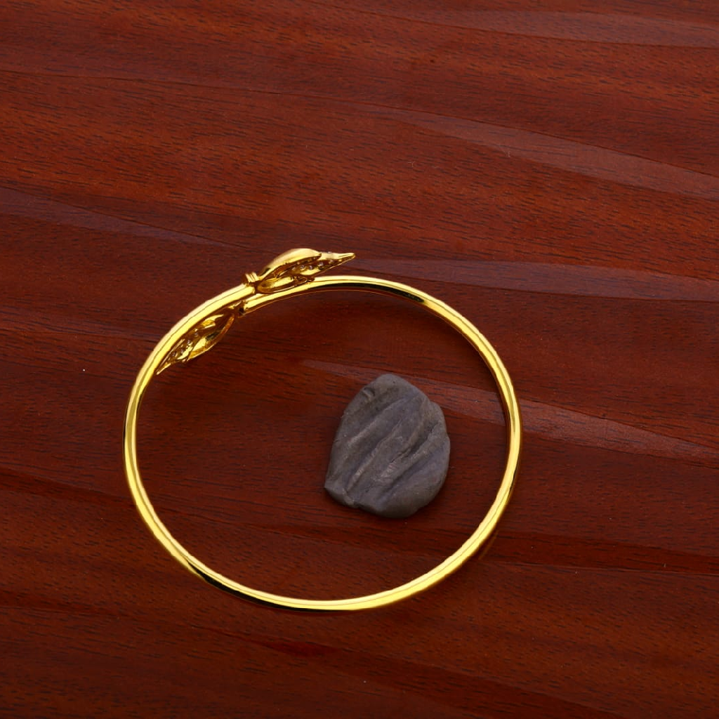18KT Gold LADIES Kada Bracelet LKB184 - Image 2