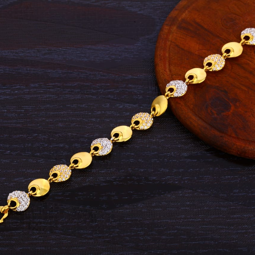 916 Gold Ladies Hallmark Exclusive Bracelet LB371