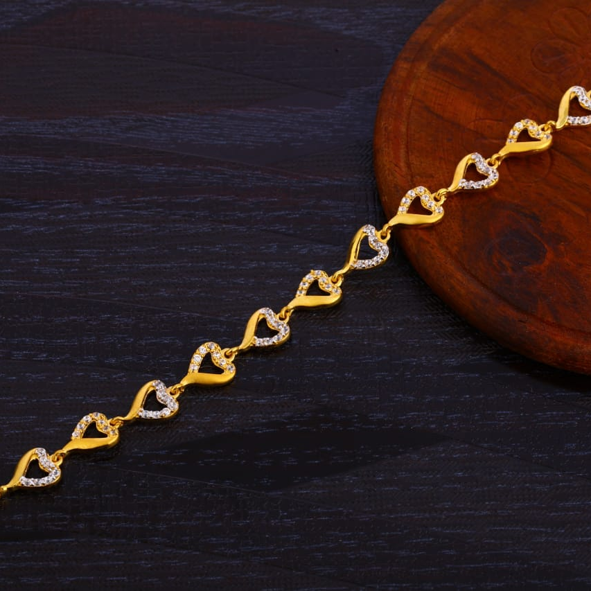 916 Gold Ladies Stylish Bracelet LB366