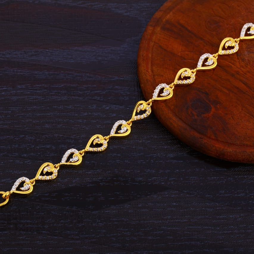 916 Gold Ladies Gorgeous Bracelet LB365