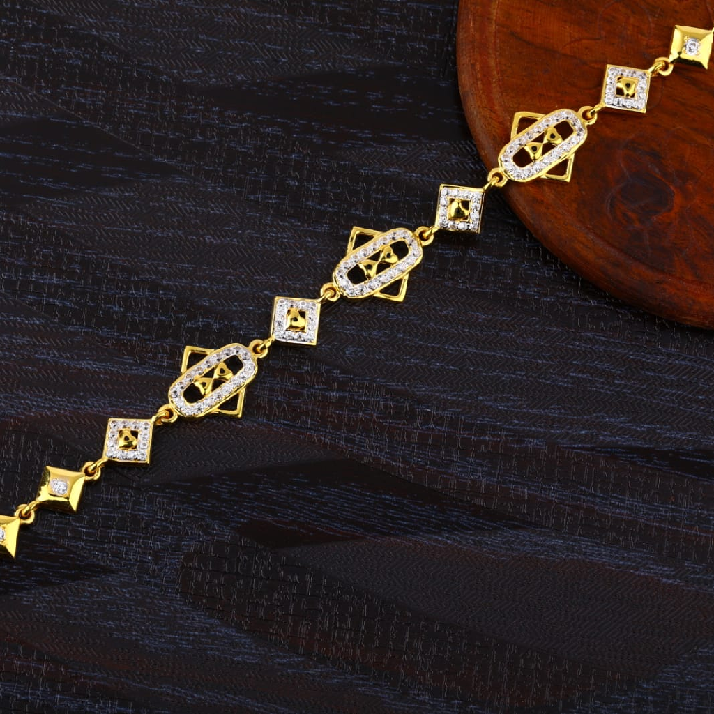 916 Gold Ladies CZ Fancy Bracelet LB404