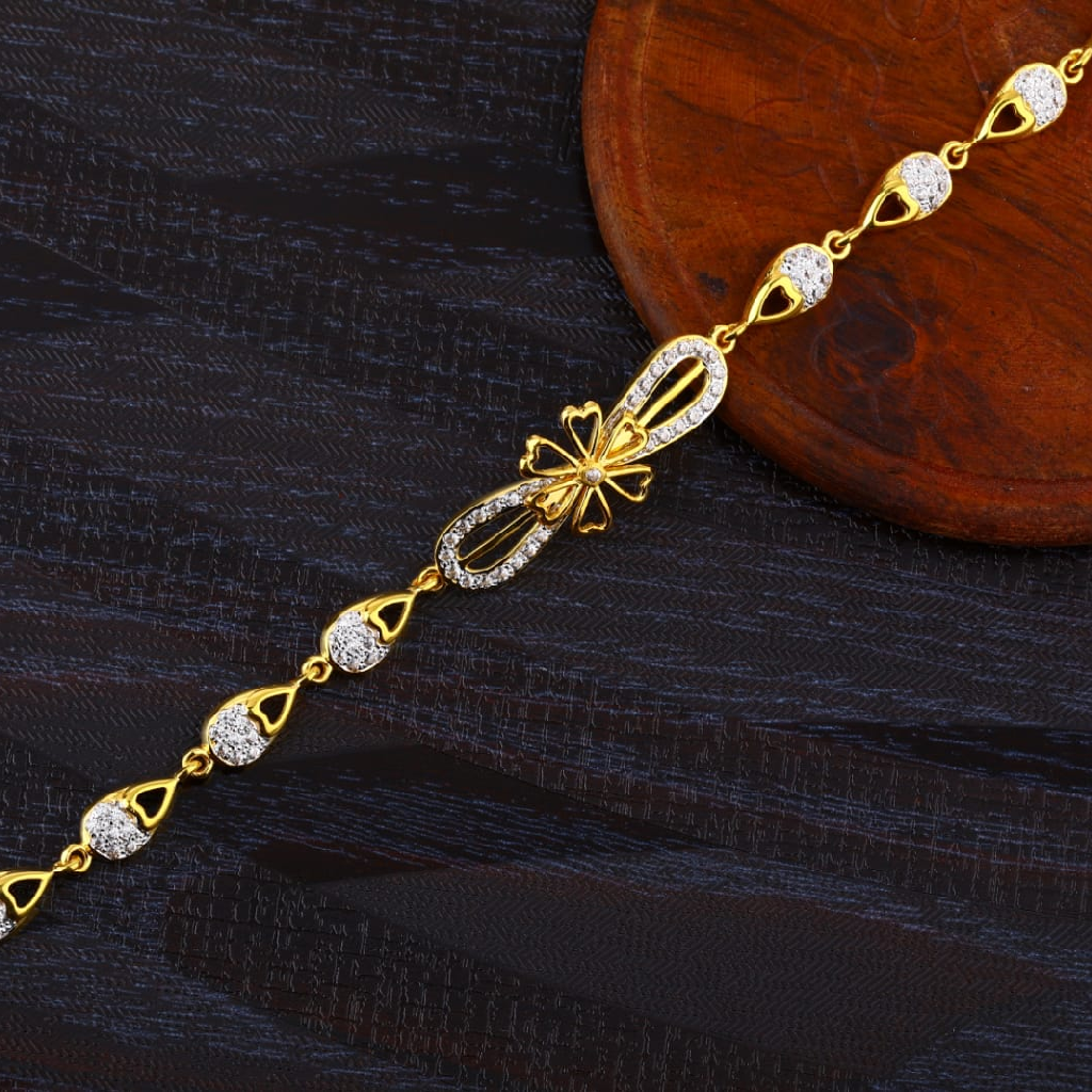 916 Gold Ladies CZ Bracelet LB408