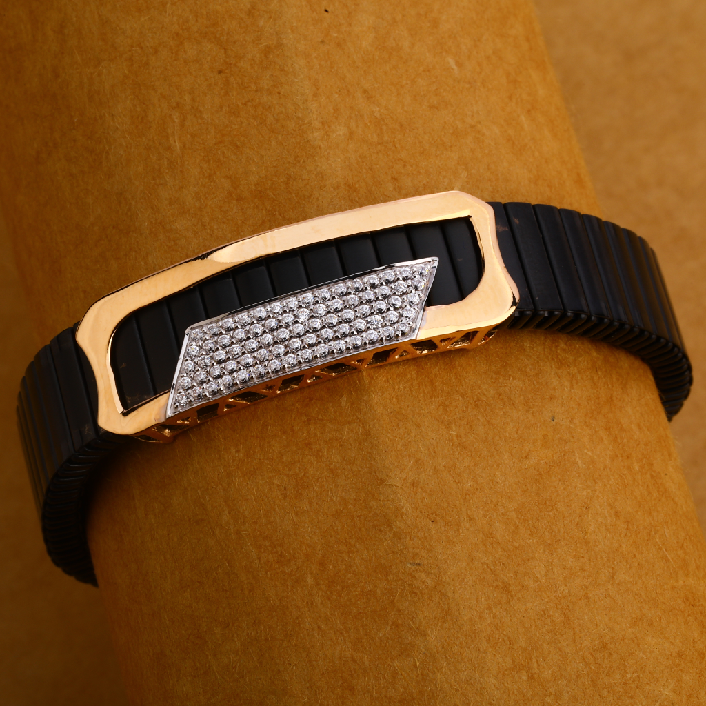 18KT Rose Gold mens Stylish CZ Leather Bracelet MLB212