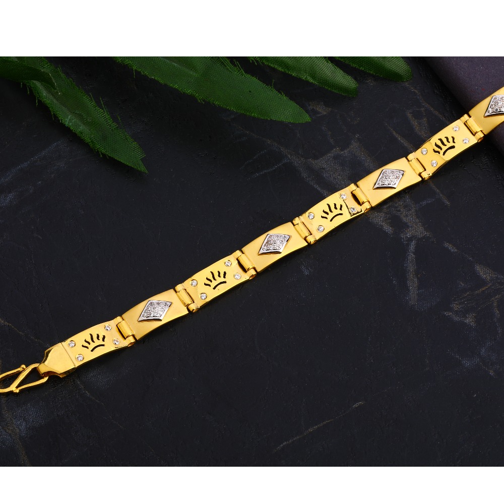 916 Gold Gentlemen's  Delicate CZ Casting Bracelet MCB87