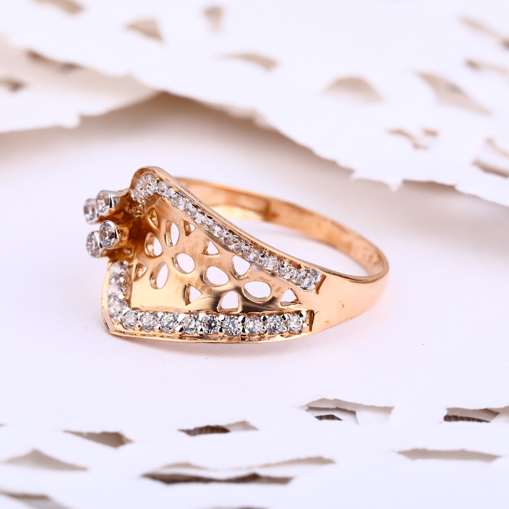 750 Rose Gold Classic Ladies Ring RLR578
