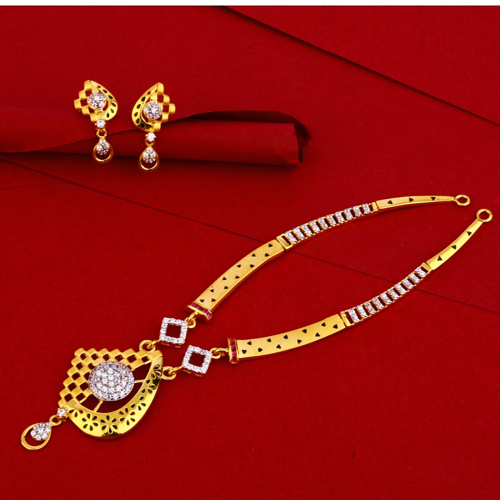 916 CZ Ladies Classic Gold Necklace Set LN105