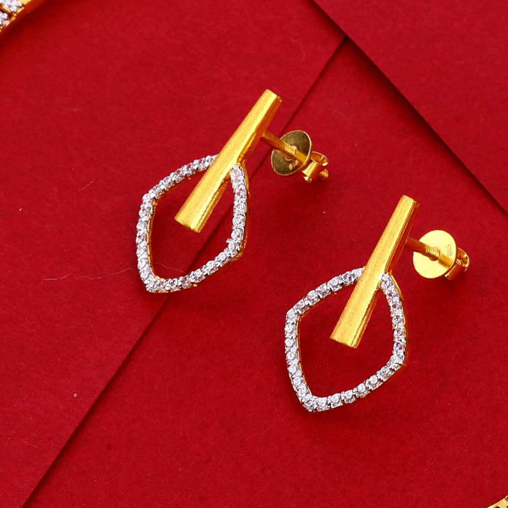 916 Gold CZ Fancy Ladies Necklace Set LN210 - Image 2