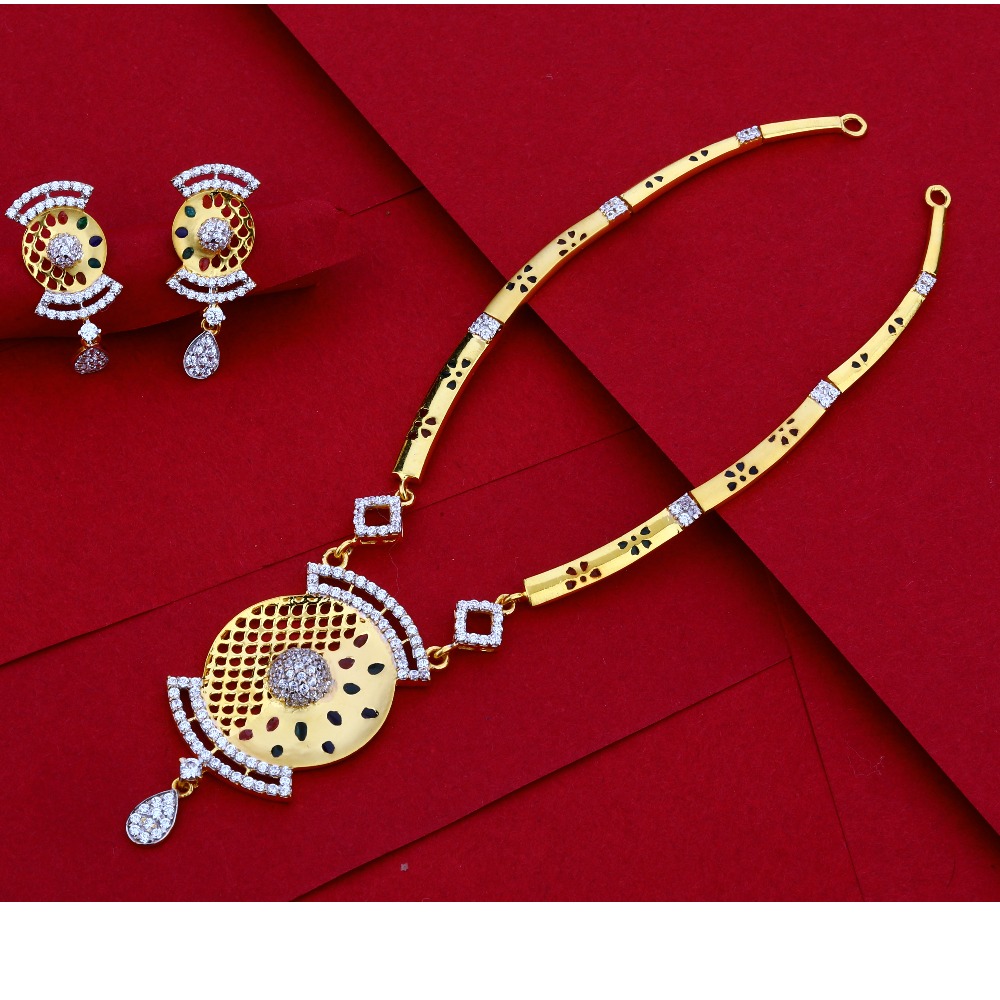 916  Gold CZ Classic Ladies Necklace Set LN30