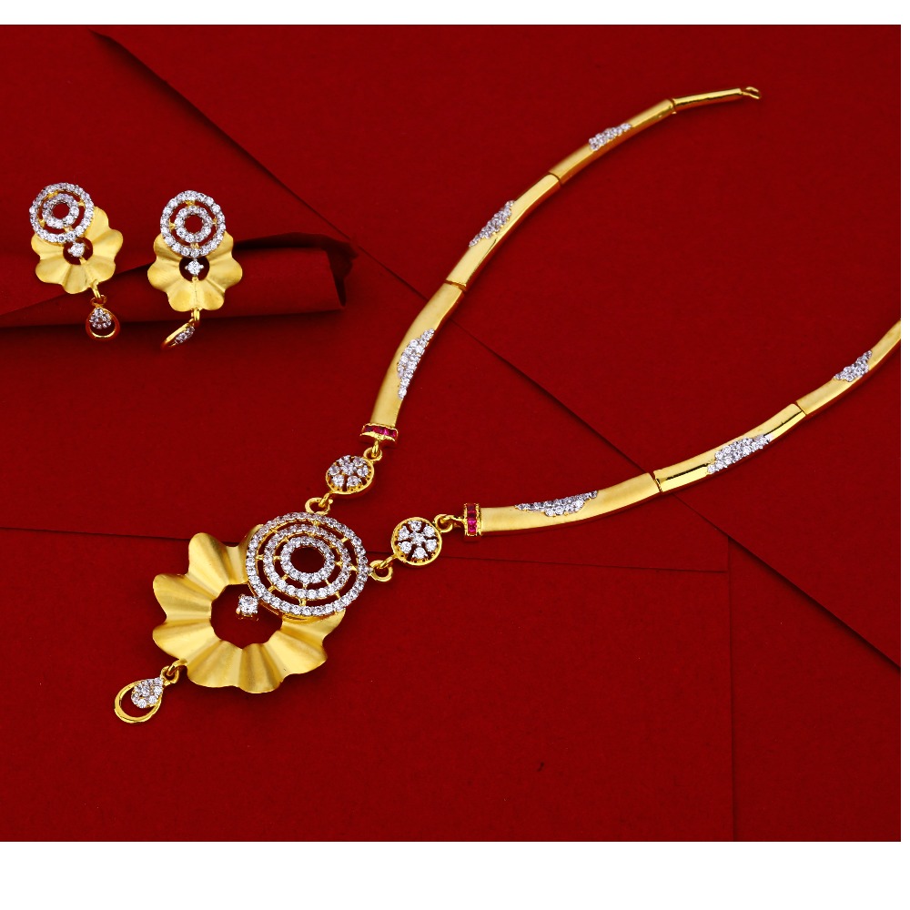 22CT Gold Designer Hallmark Necklace Set LN38