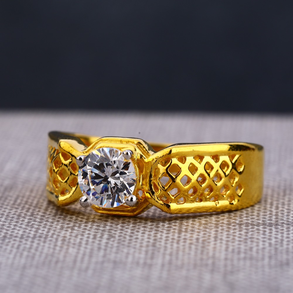 916 Gold Gentlemen's designer Hallmark  Single Stone Ring MSR99