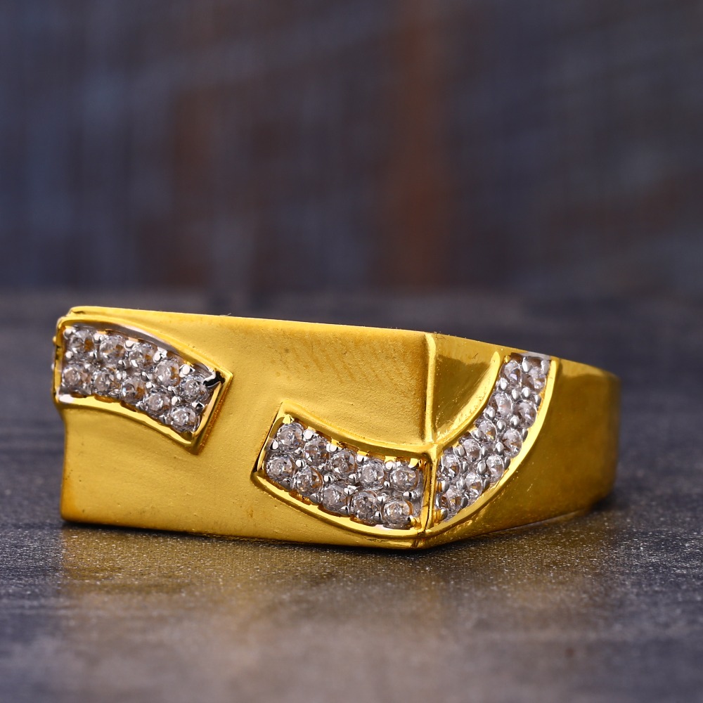 916 Gold Hallmark Fancy CZ Men's Ring MR741