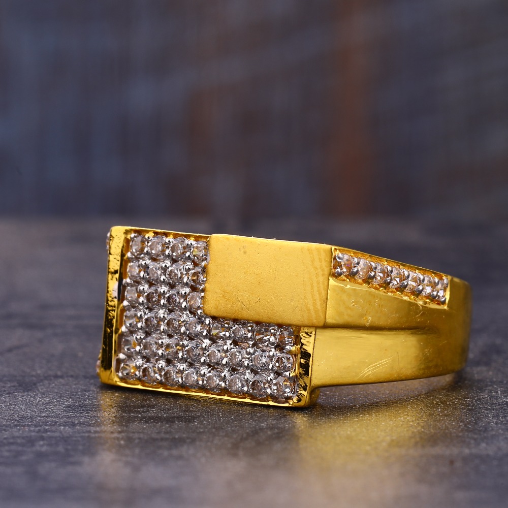 916 Gold Hallmark Delicate CZ Men's Ring MR739