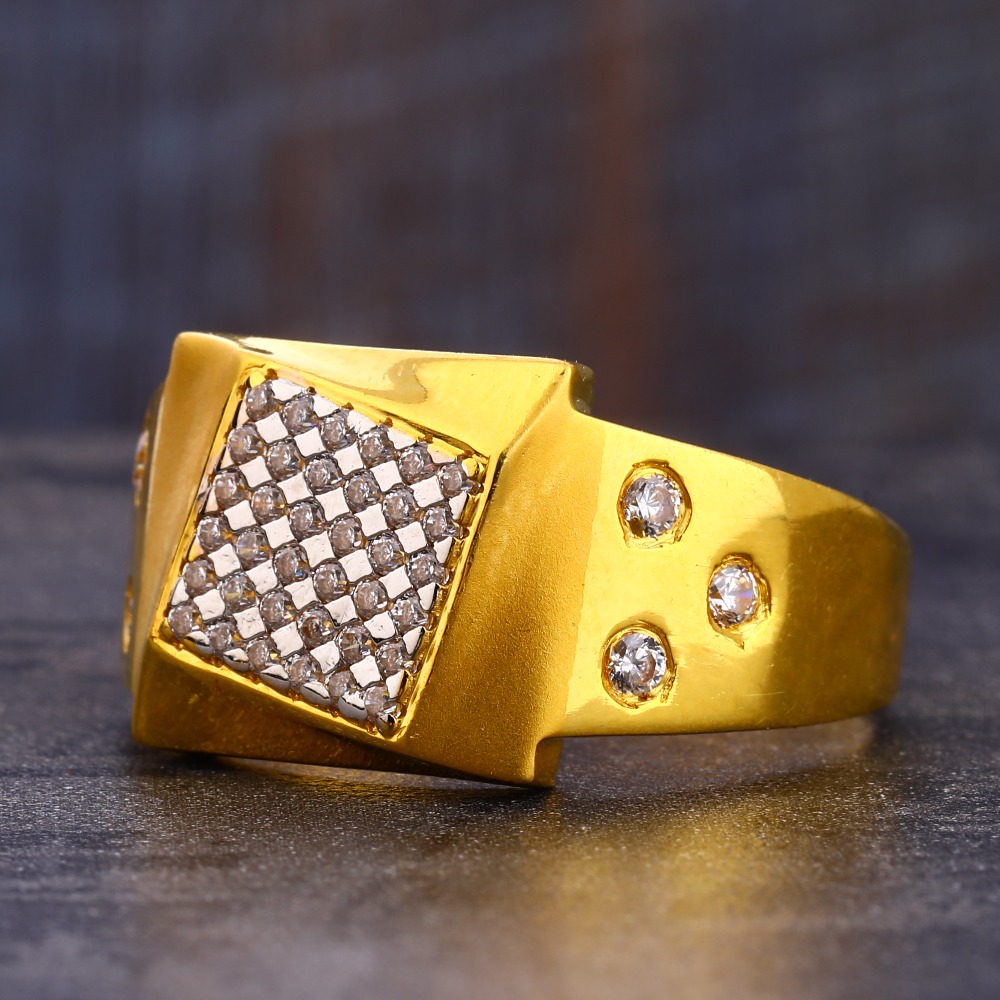 22CT Gold  Gorgeous Gentlemen's CZ Ring MR726