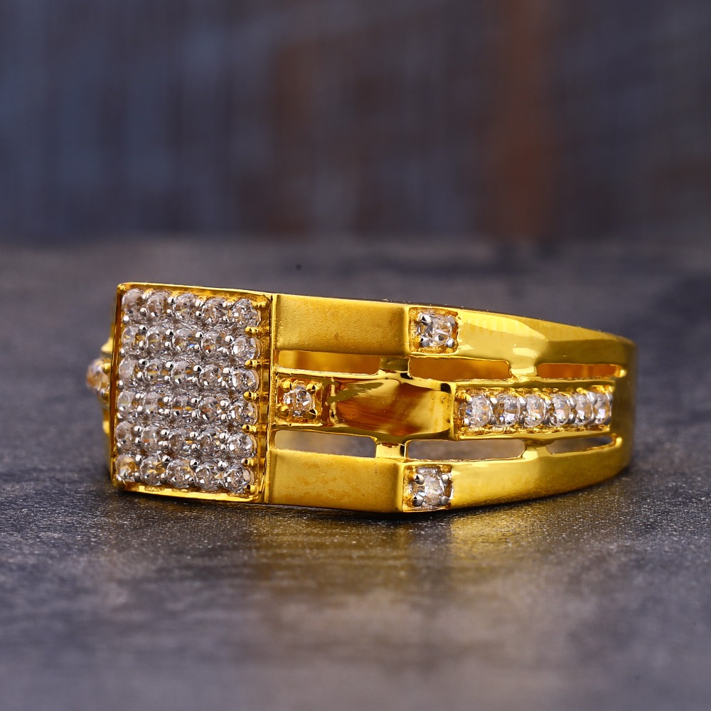 916 Gold CZ Hallmark Designer Gentlemen's  Ring MR780