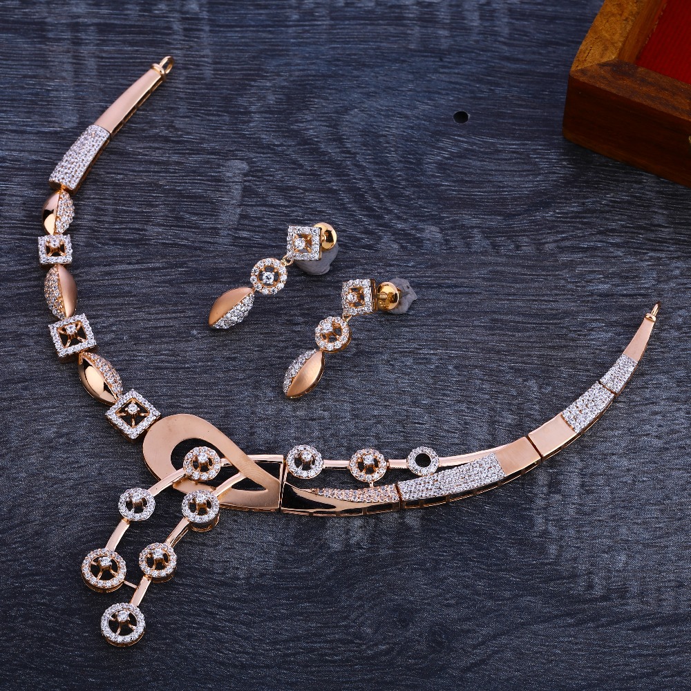 750 Rose Gold  Exclusive Women's Necklace Set RN184