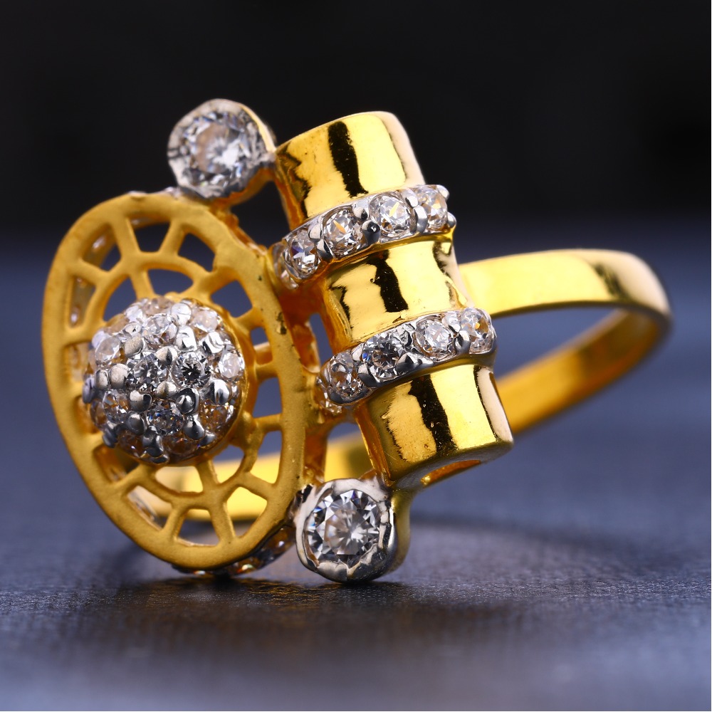 916 Gold Cz Diamond gorgeous  Ladies Ring LR658
