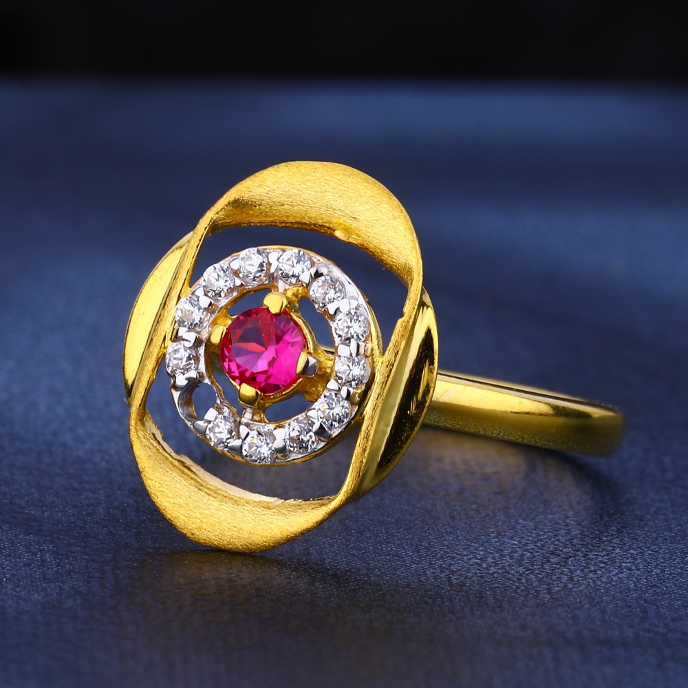22KT Gold Stylish Hallmark Ladies Ring LR531