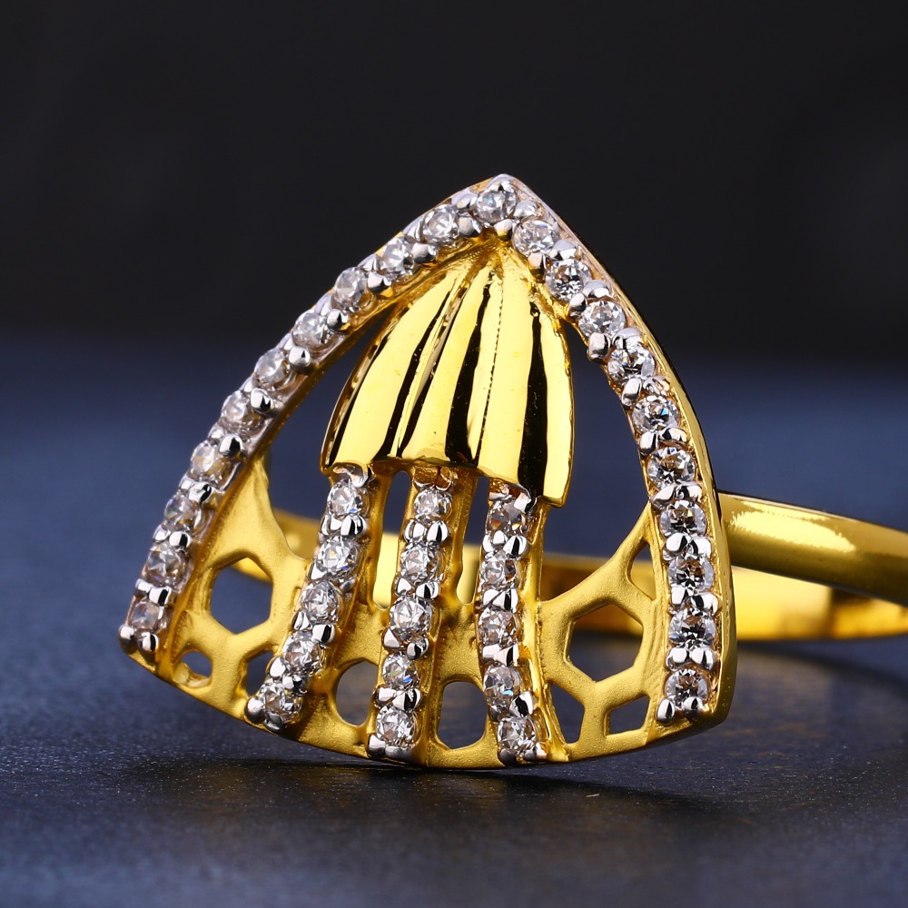 916 Gold Women's Exclusive Diamond Ring LR736