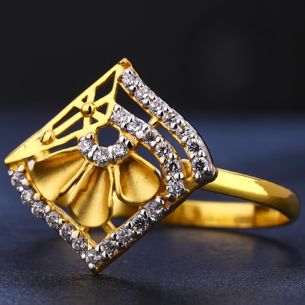 916 Gold Women's  Designer Diamond Ring LR734