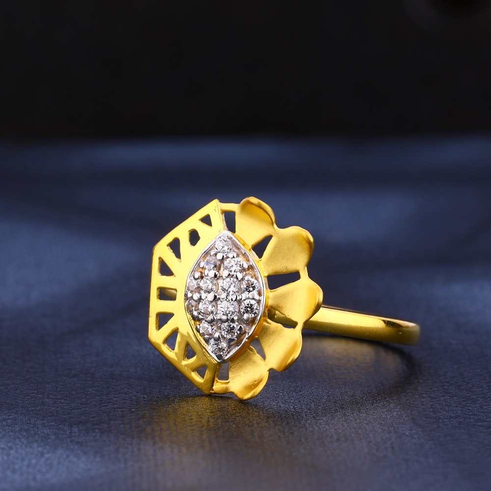 916 Gold CZ Diamond Fancy Women's Ring LR460