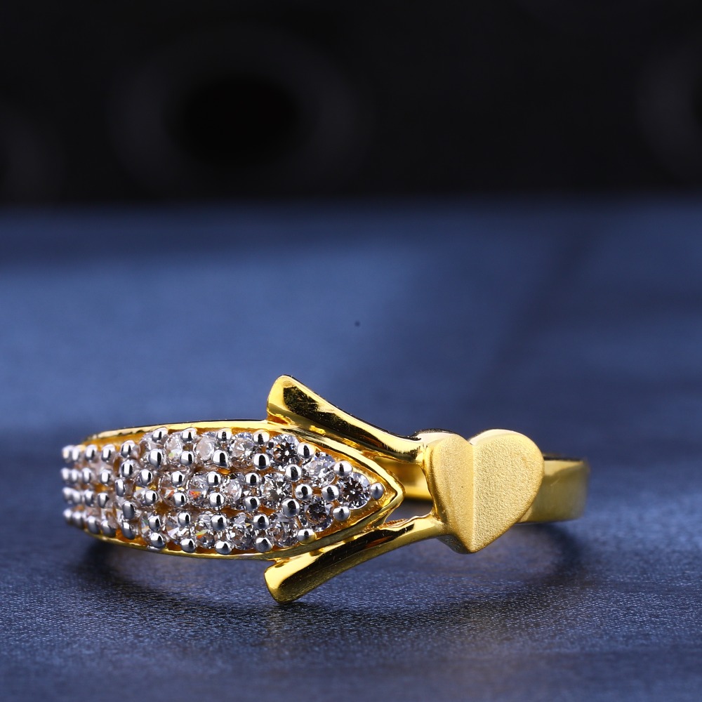 22kt gold  cz diamond delicate ladies  ring lr593