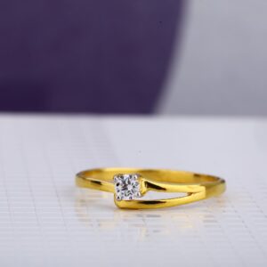 916 Ladies Fancy Single Stone Ring LSR61