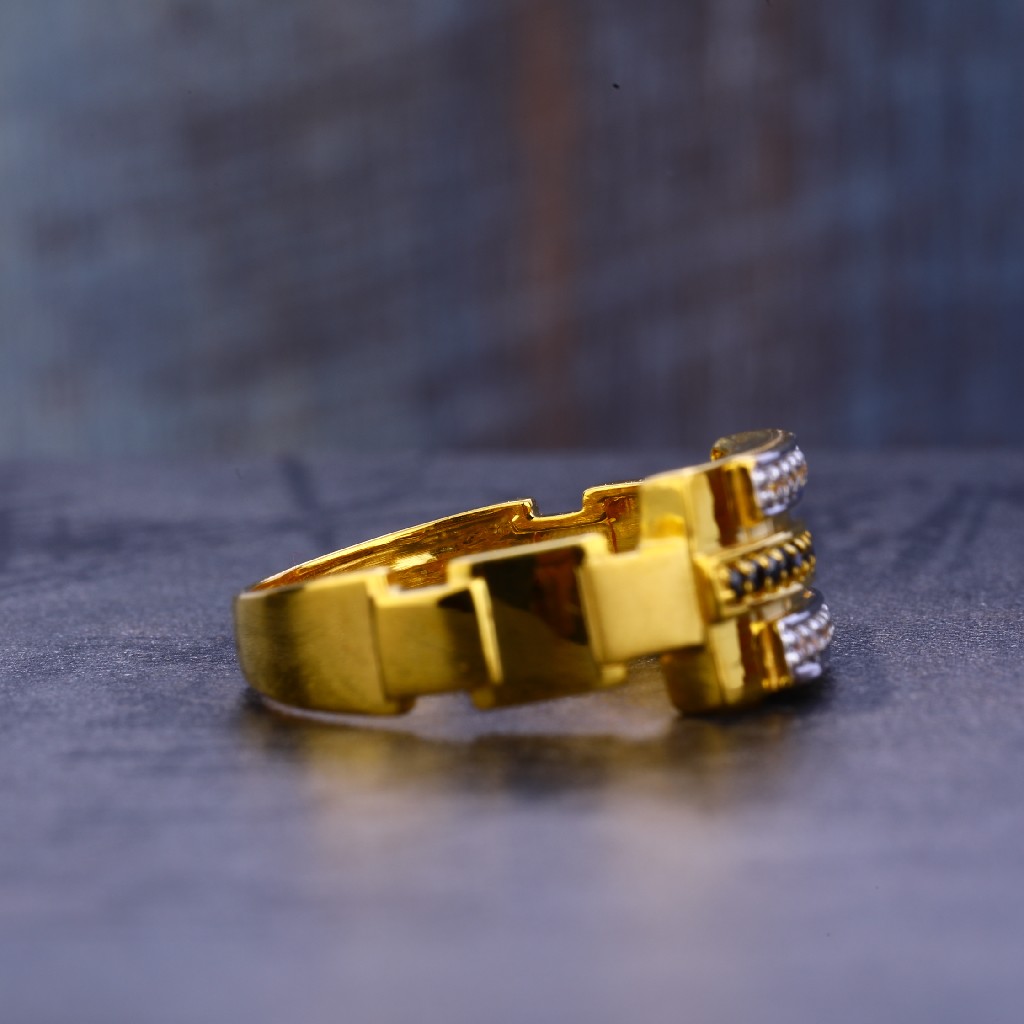 916 Gold Cz Hallmark Classic Gent's Ring MR657 - Image 3