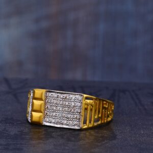 916 CZ Gold Gorgeous Gentlemen's Ring MR686