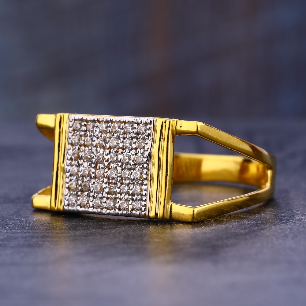 916 Gold Cz Fancy Men's  Ring MR661