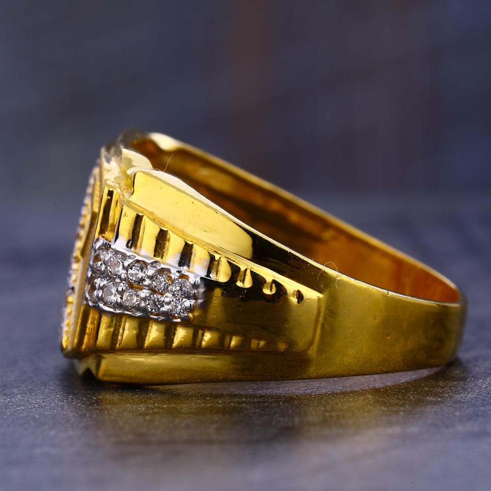 916 Gold Cz Diamond Delicate Hallmark Men's Ring MR656 - Image 2
