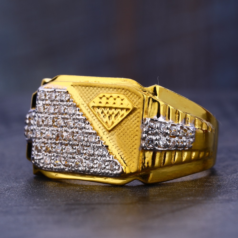 916  Gold Cz Diamond Delicate Hallmark Men's Ring MR656