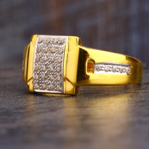 916  gold Diamond Gentlemen's  ring mR591