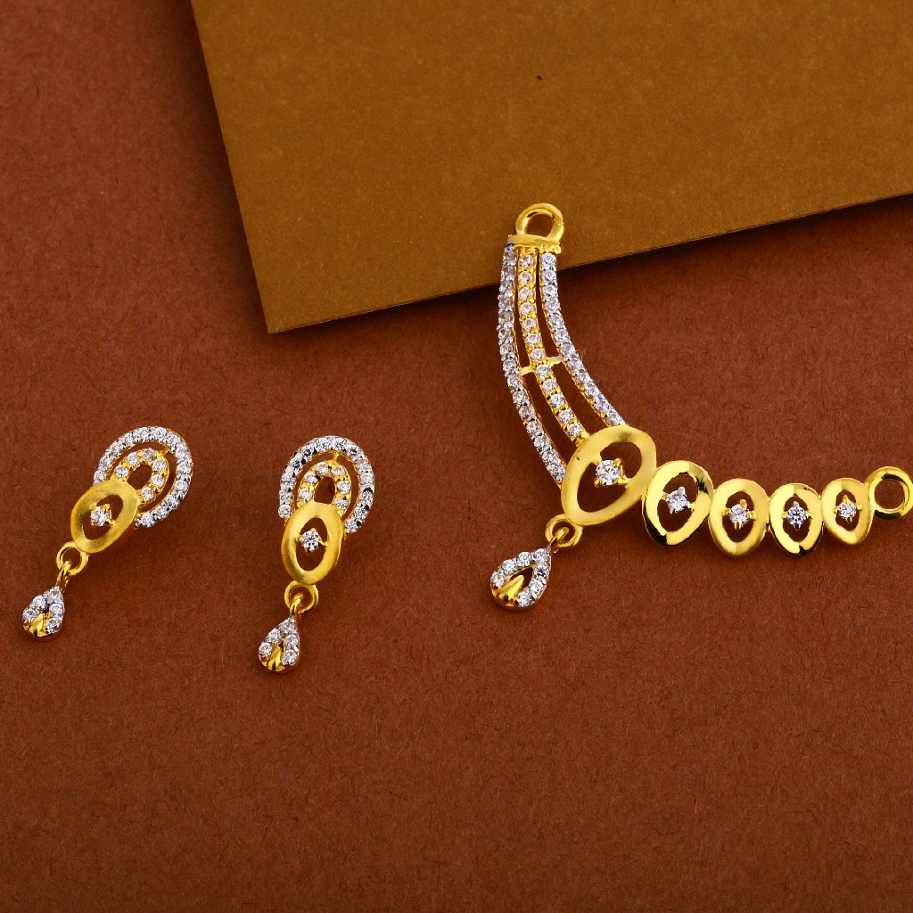 916 Gold  Mangalsutra Women's Classic Pendant Set MP248