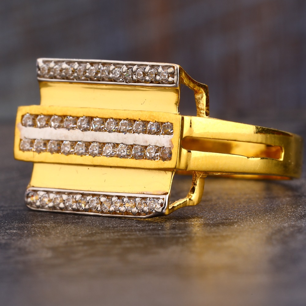 916 CZ  Gold Men's Exclusive Ring MR587