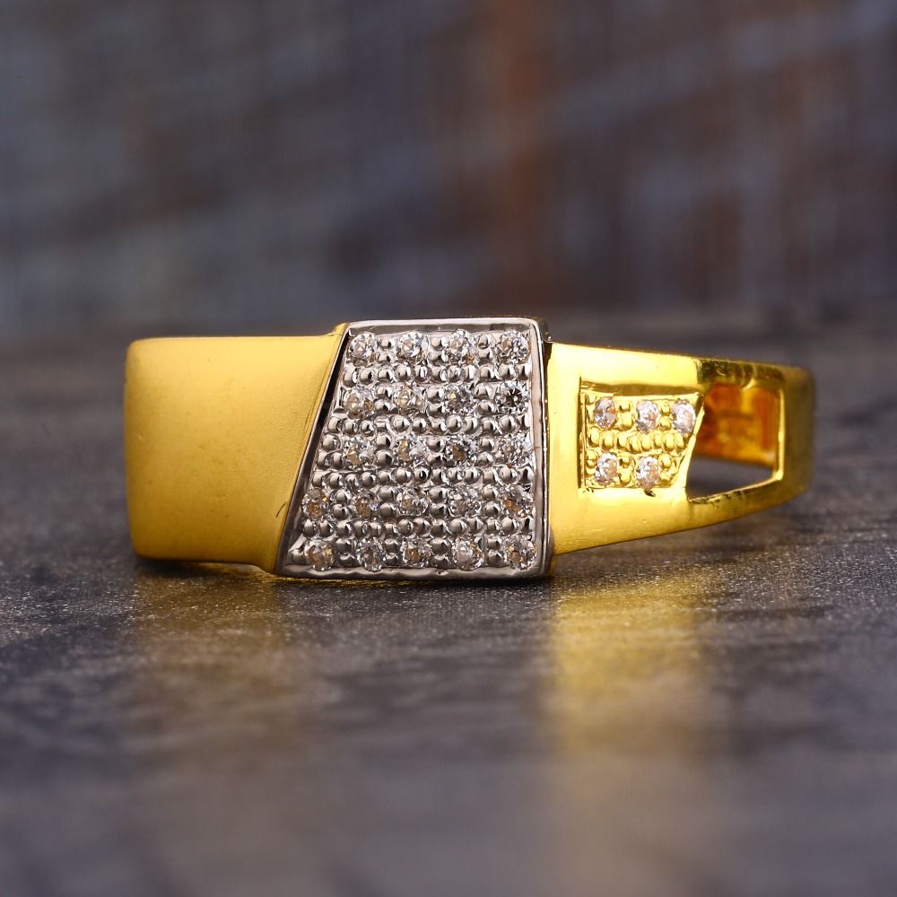 916 CZ  Gold Men's Classic Ring MR584