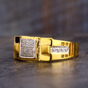 22CT CZ  Gold Hallmark Delicate Gentlemen's Ring MR577
