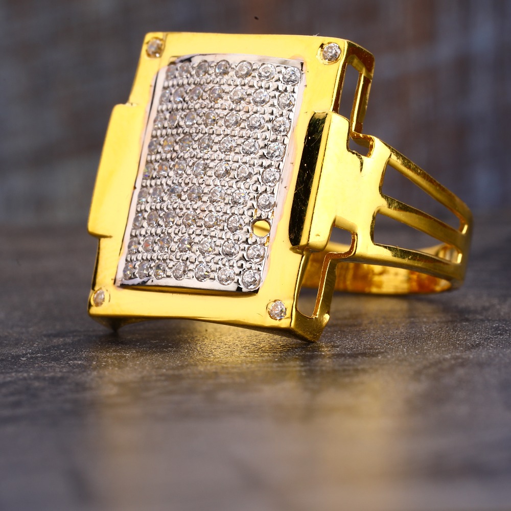 916 Gold CZ Hallmark Gorgeous Men's Ring MR615