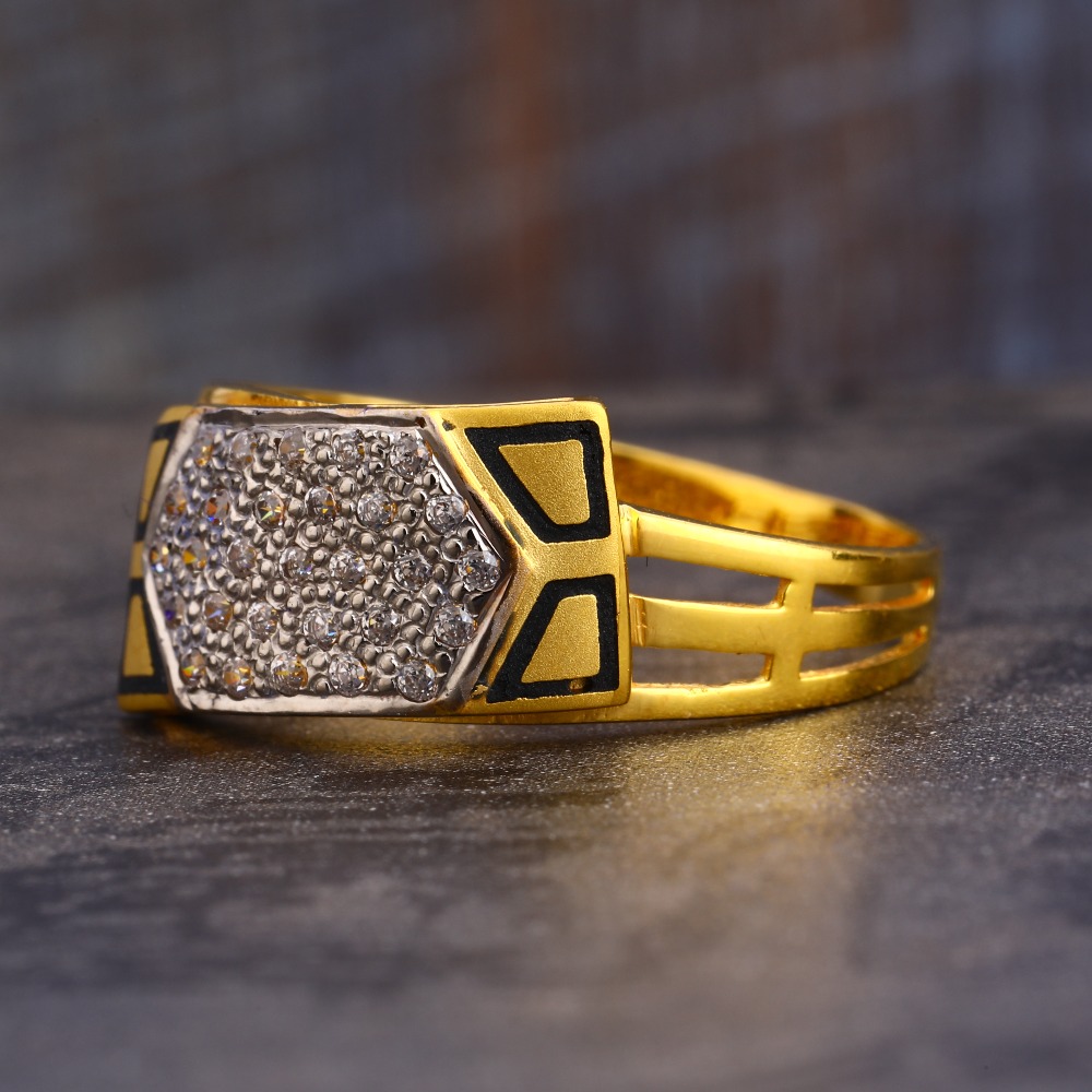 916 Gold CZ Hallmark Designer Men's Ring MR611